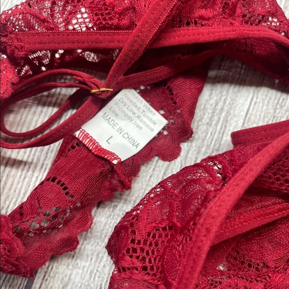 Super Sexy Red Lingerie Set - Picture 7 of 7